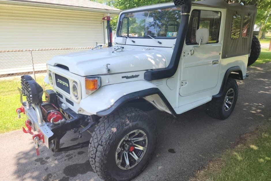 1981 Toyota Land Cruiser FJ40 sold for $22,000