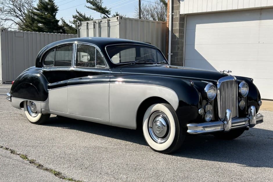 1960 Jaguar Mk VII, VIII, & IX sold for $18,260