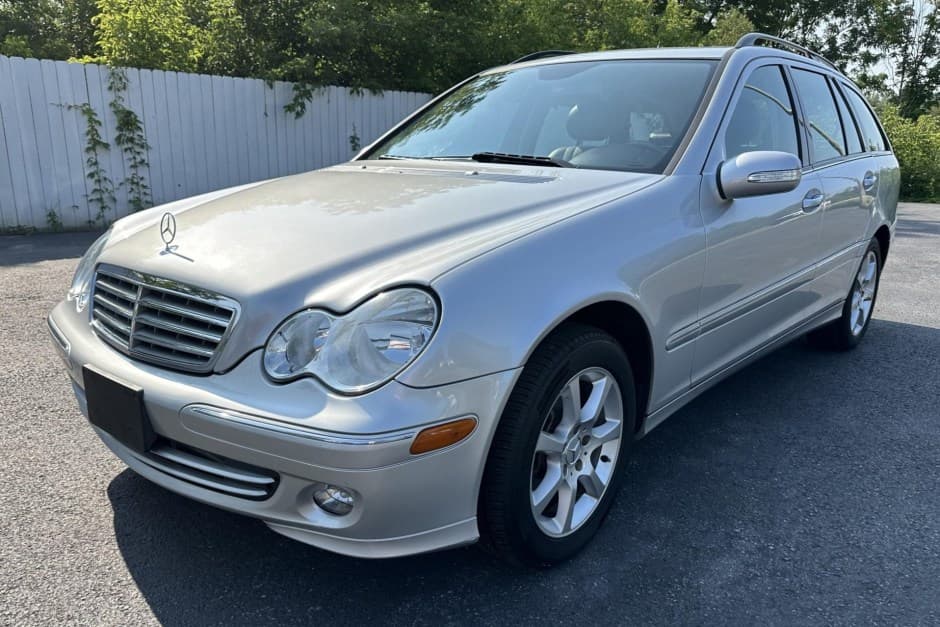 2005 Mercedes-Benz W203 C-Class sold for $10,250