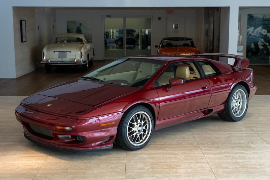 2003 Lotus Esprit sold for $35,500