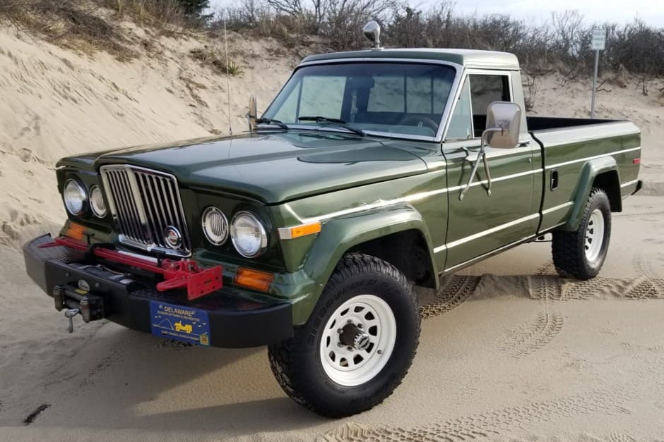 1984 Jeep Pickup sold for $13,250