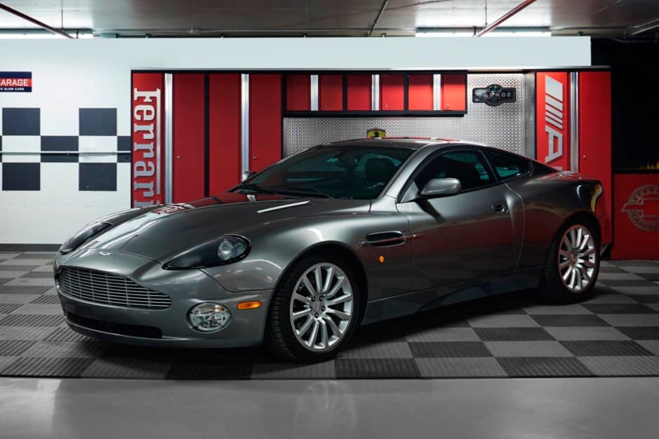 2003 Aston Martin Vanquish sold for $62,007