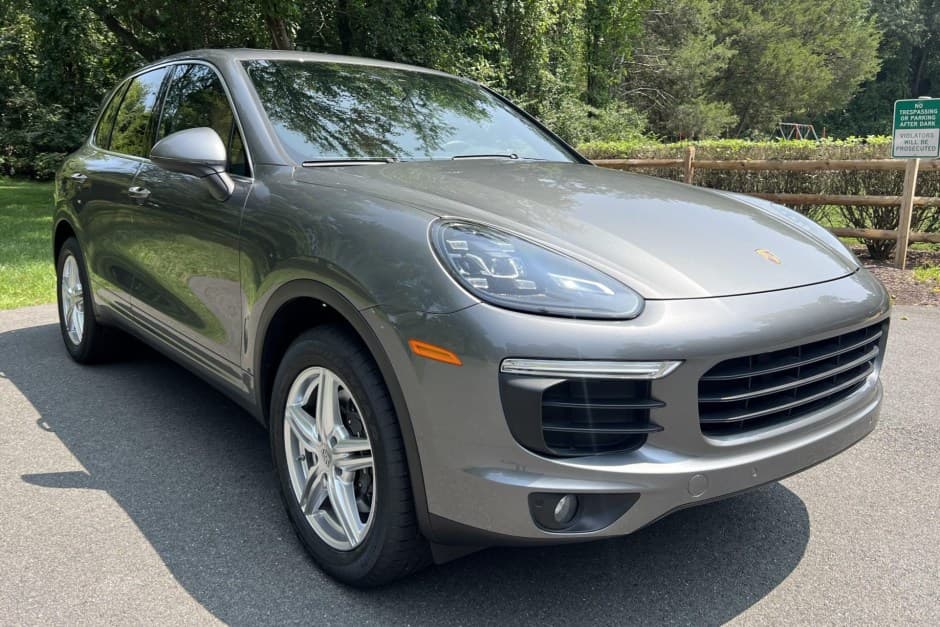 2016 Porsche 958 Cayenne (2011-2018) sold for $28,750