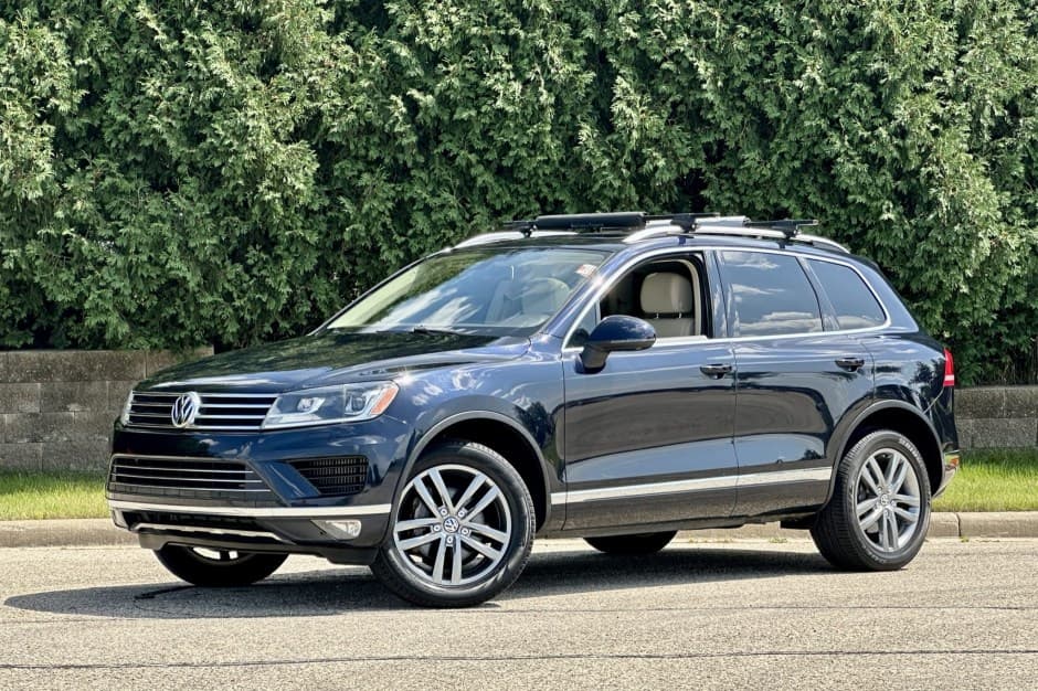 2015 Volkswagen Touareg sold for $22,750
