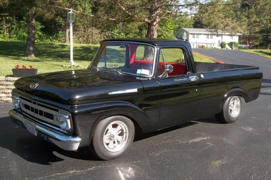 1961 Ford F-Series 1961-1966 sold for $17,750