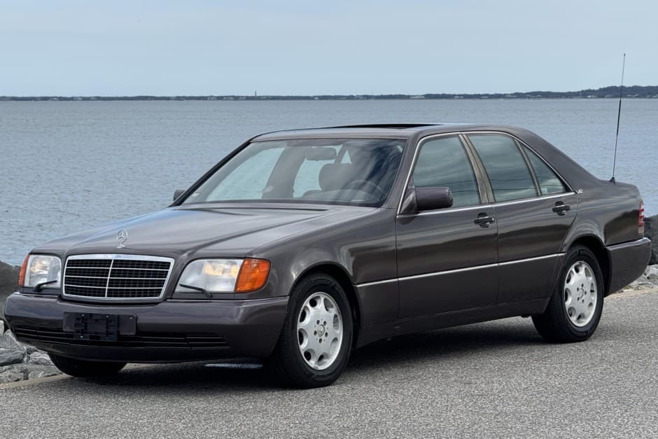 1992 Mercedes-Benz W140 S-Class sold for $9,800