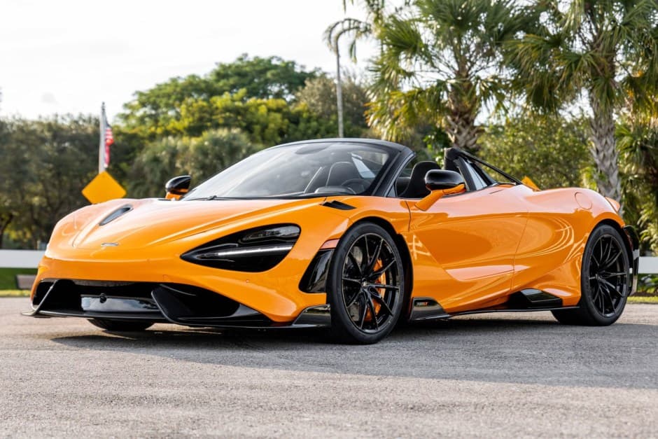 2022 McLaren Super Series sold for $585,000