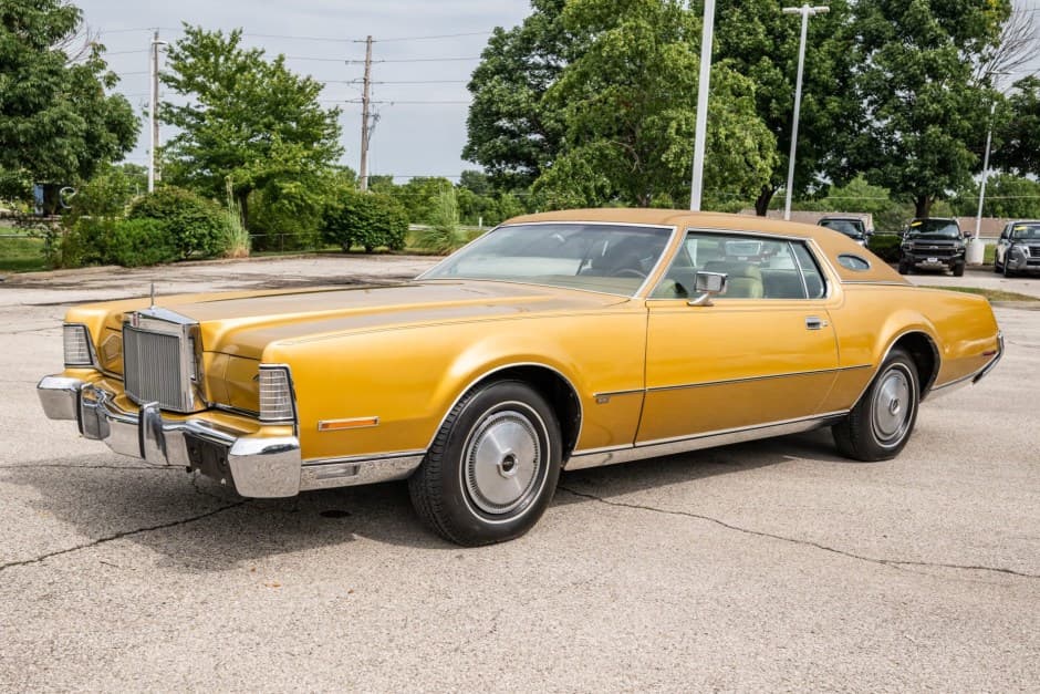 1973 Lincoln Continental Mark IV (1972-1976) sold for $13,750