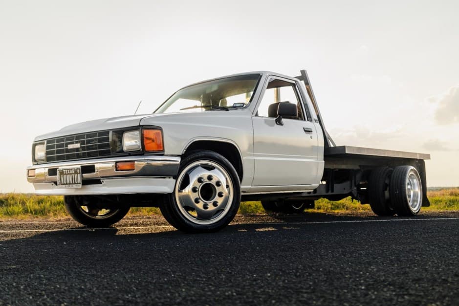 1988 Toyota Pickup (N50/N60/N70 1984-1988) sold for $5,875