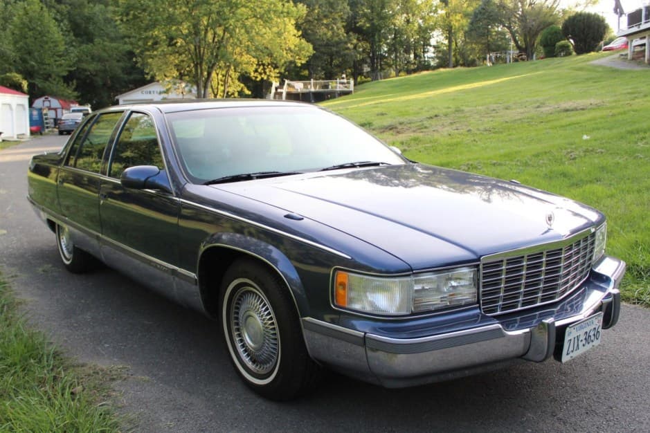 1996 Cadillac Fleetwood 1985-1996 sold for $19,000