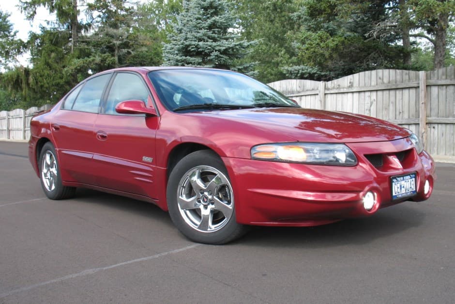 2003 Pontiac Bonneville sold for $10,500