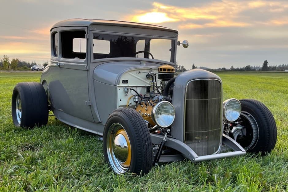 1929 Ford  sold for $27,100