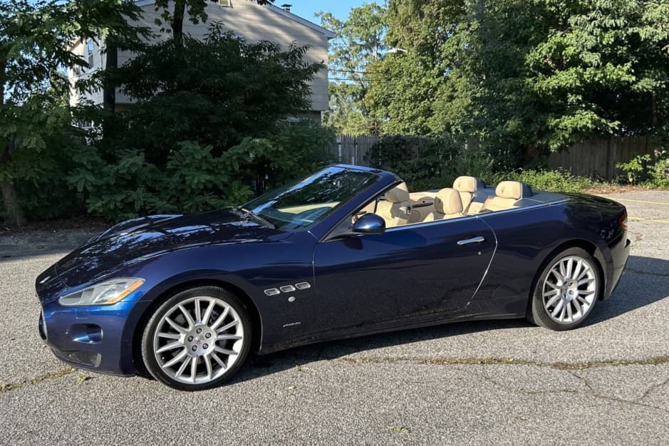 2014 Maserati GranTurismo sold for $27,000