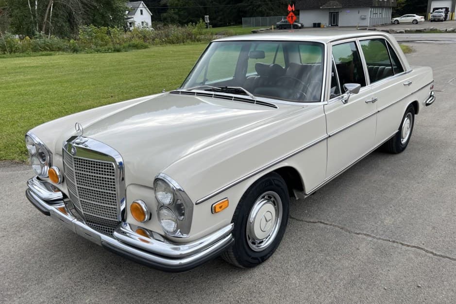 1972 Mercedes-Benz W108 & W109 sold for $19,500