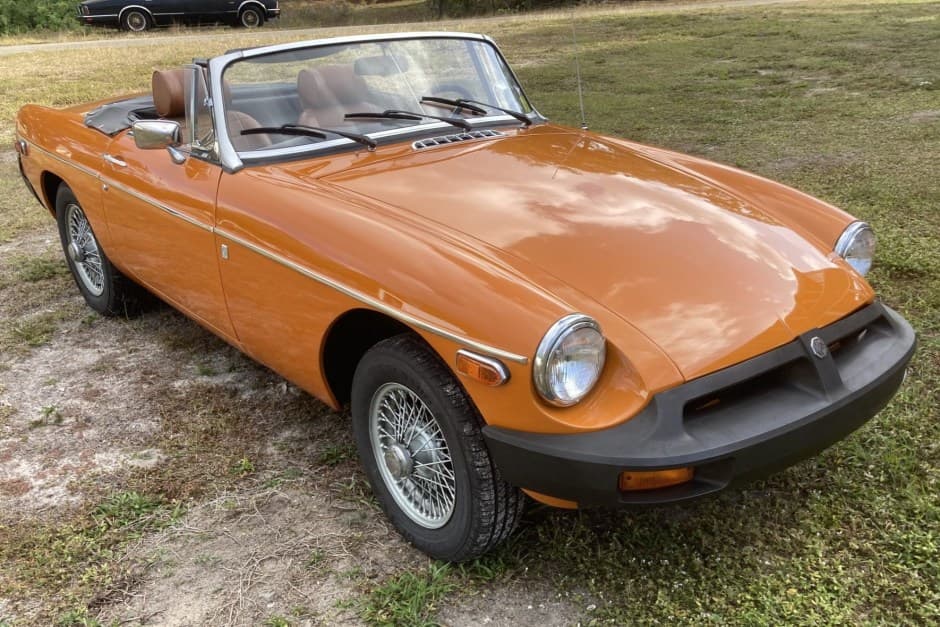 1975 MG MGB sold for $12,000