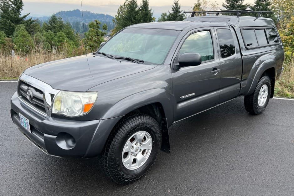 2010 Toyota Tacoma (N2X0 2005-2015) sold for $20,010
