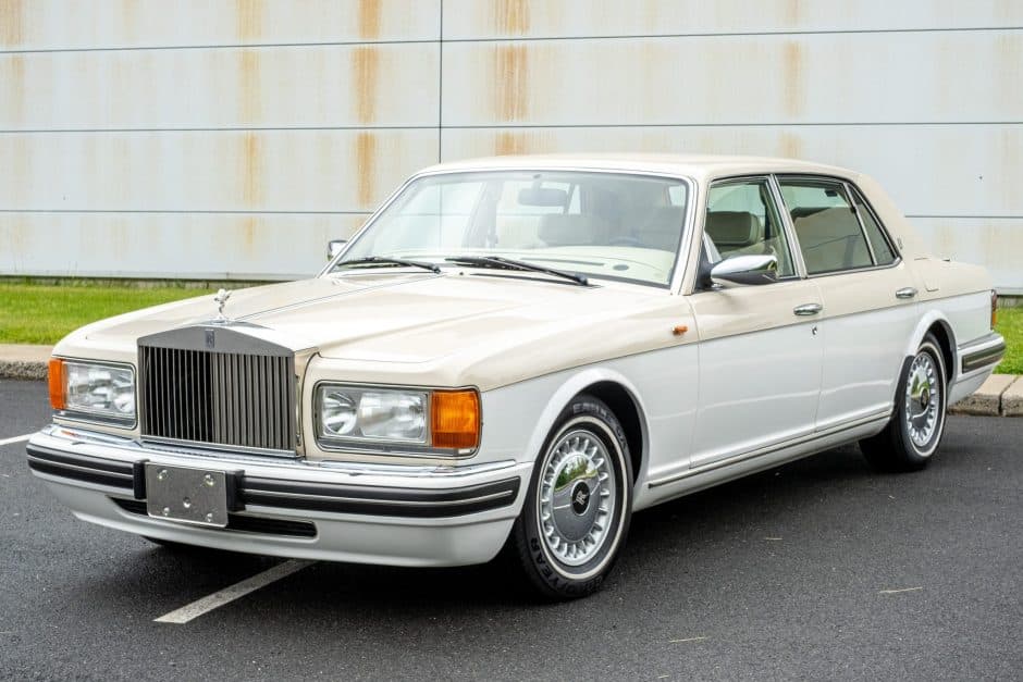 1996 Rolls-Royce SZ Silver Spirit & Silver Spur sold for $35,500