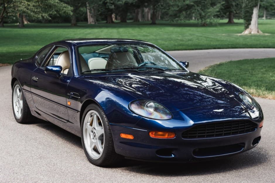 1997 Aston Martin DB7 sold for $89,934