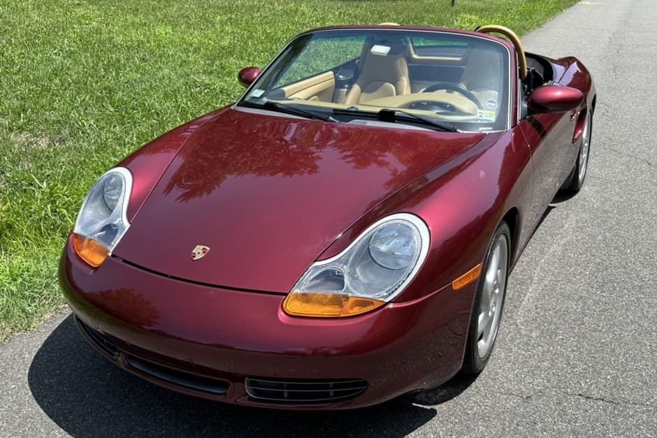 2000 Porsche 986 Boxster sold for $14,795