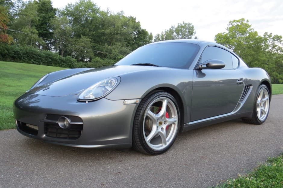 2008 Porsche 987 Cayman sold for $29,500