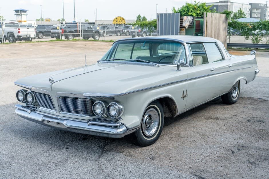 1962 Chrysler Imperial sold for $11,000