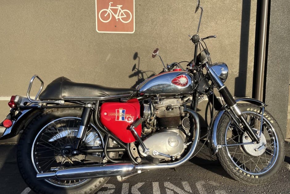1967 BSA Lightning sold for $4,400
