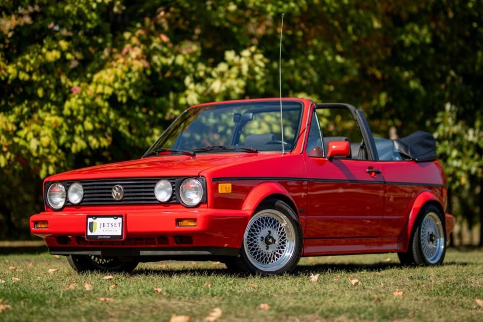 1992 Volkswagen Golf/Rabbit Cabriolet sold for $16,000