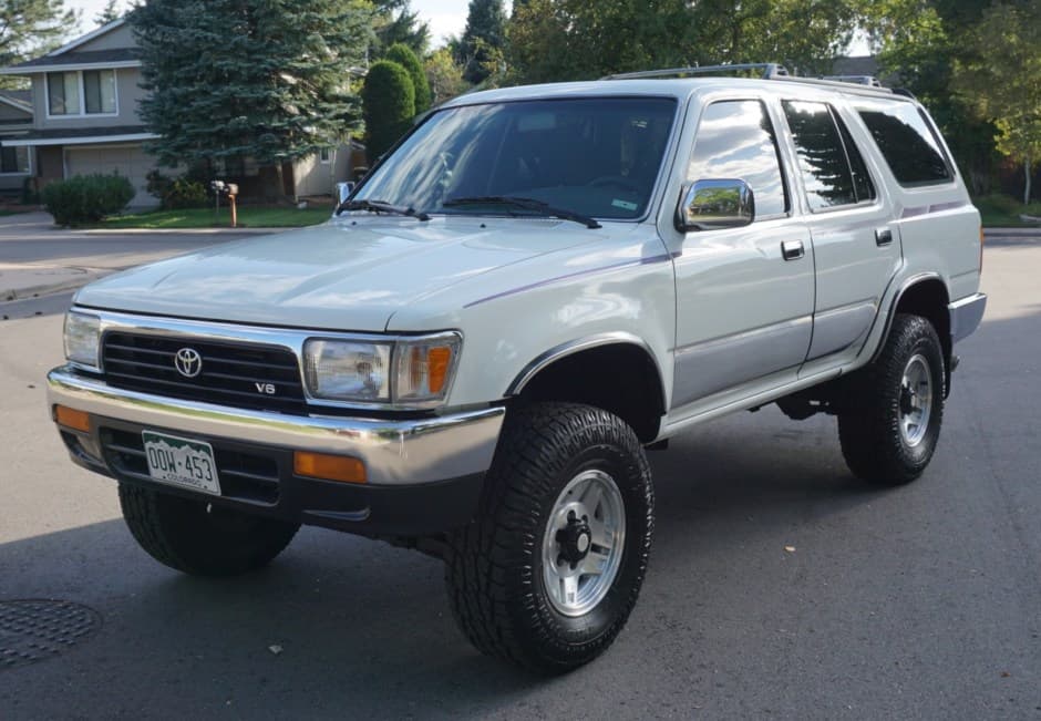1993 Toyota 4Runner (N120) sold for $8,000