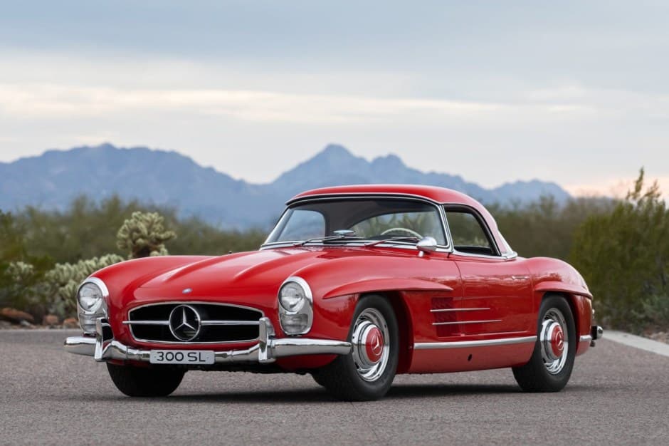 1959 Mercedes-Benz 300SL Gullwing & Roadster sold for $1,115,000