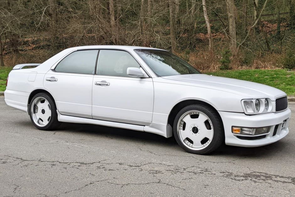 1996 Nissan  sold for $11,004