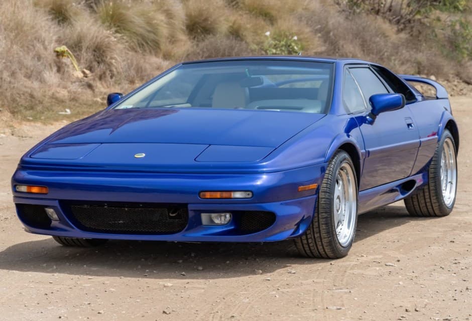 1997 Lotus Esprit sold for $61,000