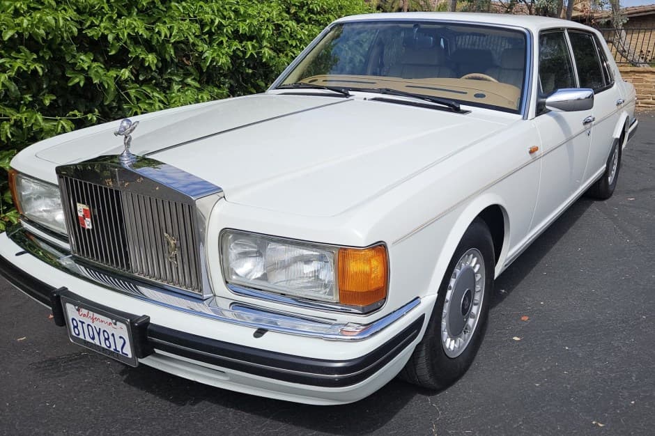 1996 Rolls-Royce SZ Silver Spirit & Silver Spur sold for $13,500