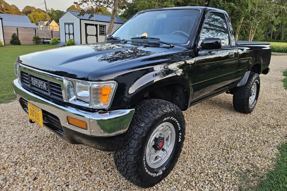 1989 Toyota Pickup (N80/90/100/110 1989-1997) sold for $16,500