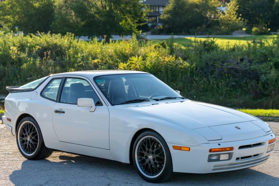 1987 Porsche 944 Turbo sold for $27,000