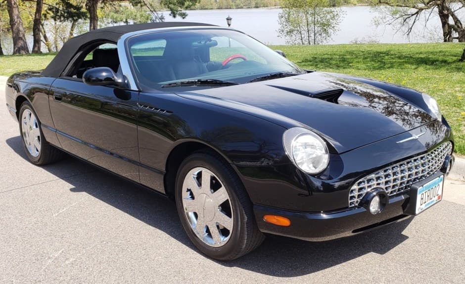 2002 Ford Thunderbird (2002-2005) sold for $19,750