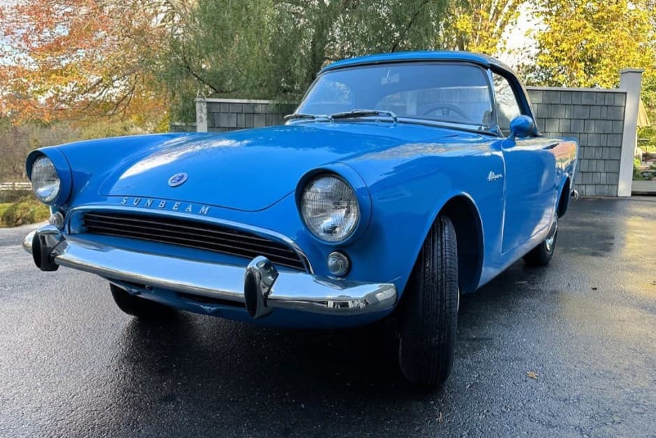 1962 Sunbeam Alpine sold for $16,000