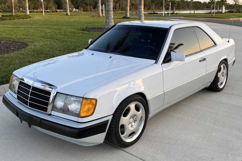 1991 Mercedes-Benz W124 E-Class sold for $11,250