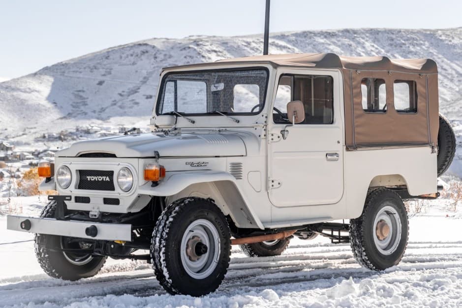 1978 Toyota Land Cruiser FJ43 sold for $20,250