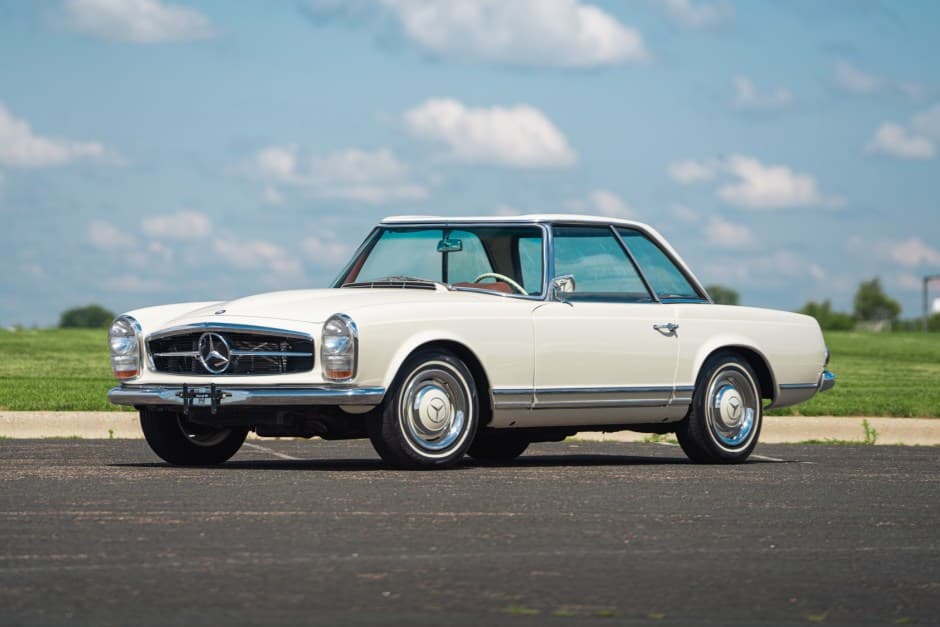 1967 Mercedes-Benz W113 SL sold for $46,000