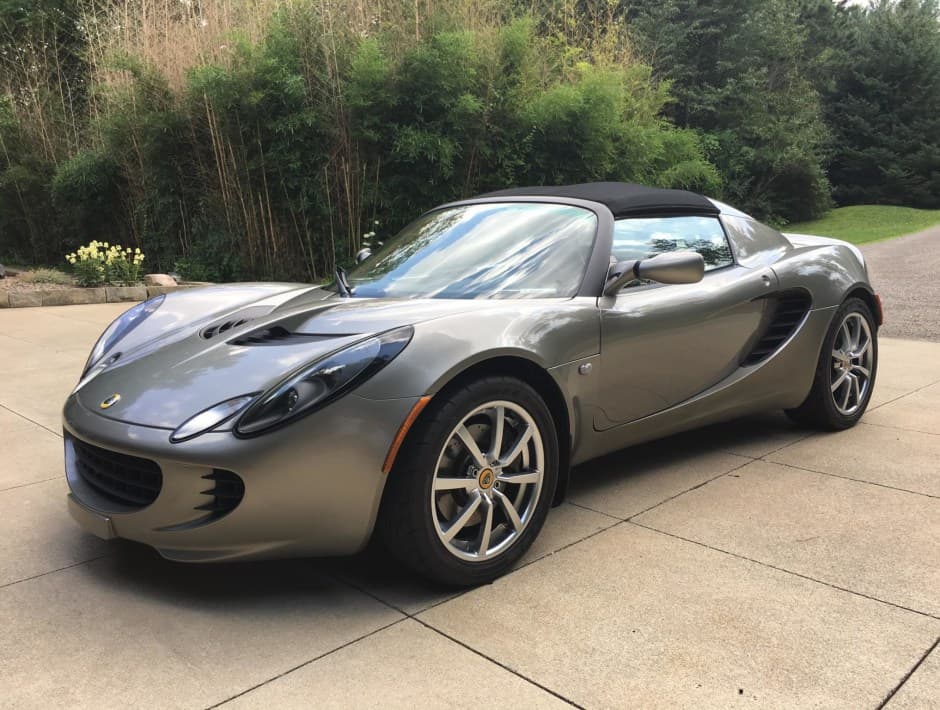 2005 Lotus Elise sold for $34,500
