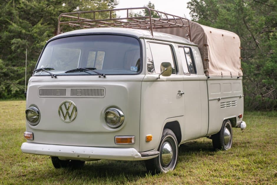1970 Volkswagen Bay-Window Pickup sold for $25,800