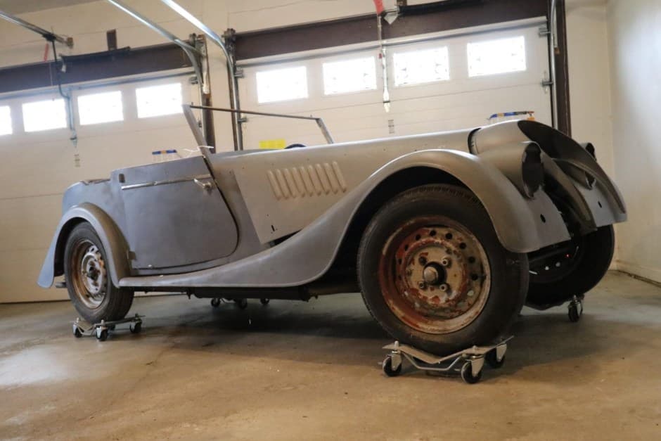 1955 Morgan Plus 4 sold for $5,100