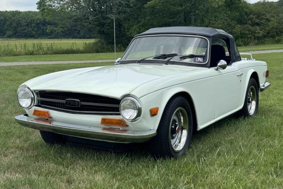 1972 Triumph TR6 sold for $7,200