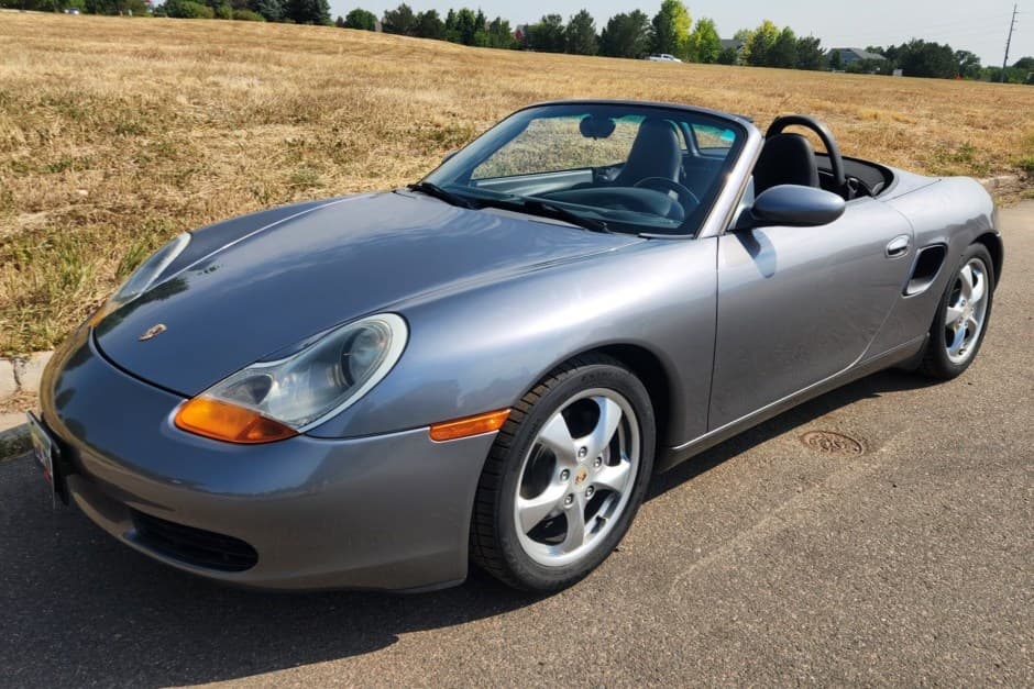 2001 Porsche 986 Boxster sold for $12,000