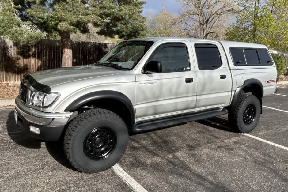 2004 Toyota Tacoma (N1X0 1995-2005) sold for $25,750