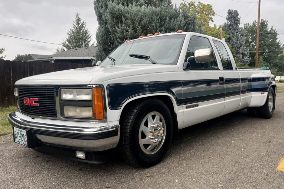 1990 GMC Sierra (GMT400 1988-2002) sold for $13,000