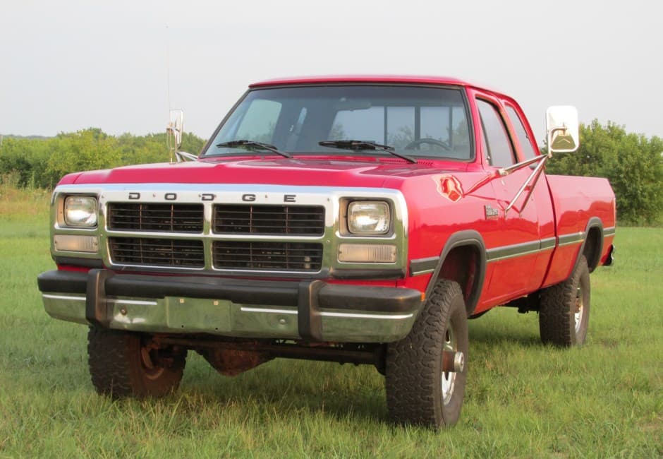 1992 Dodge Ram (1981-1993) sold for $14,250