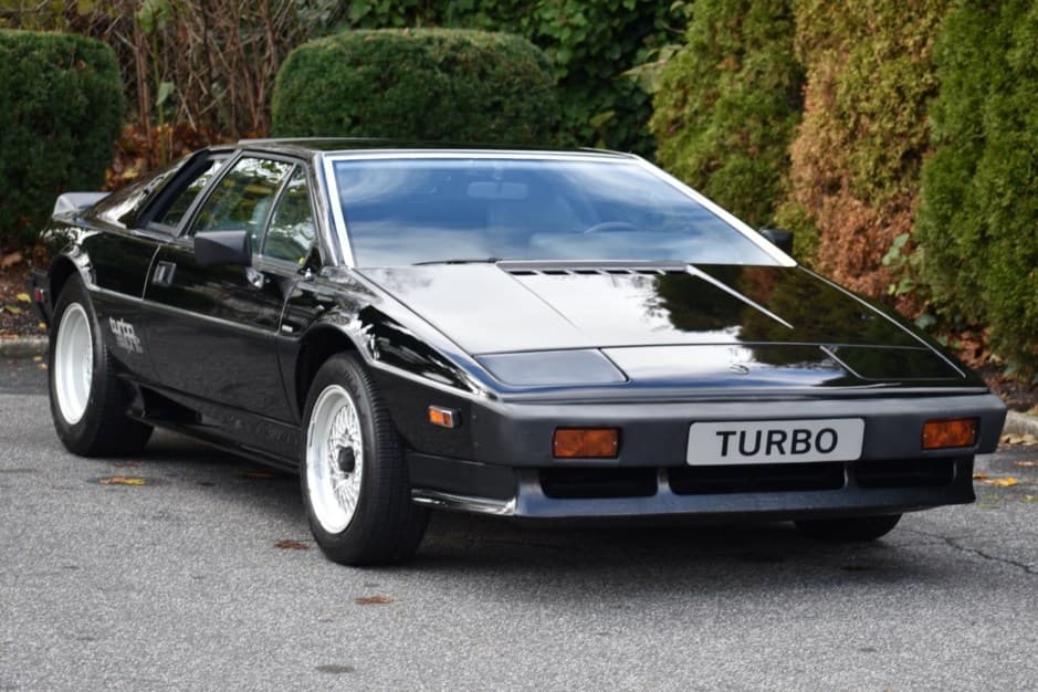 1984 Lotus Esprit sold for $24,000