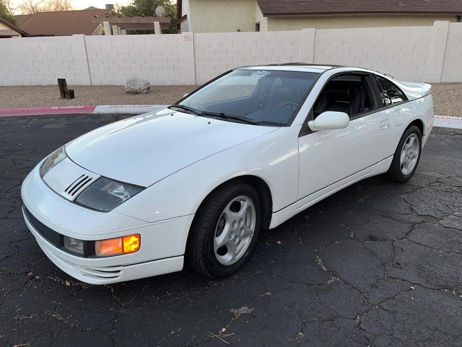 1993 Nissan Z32 300ZX sold for $16,800