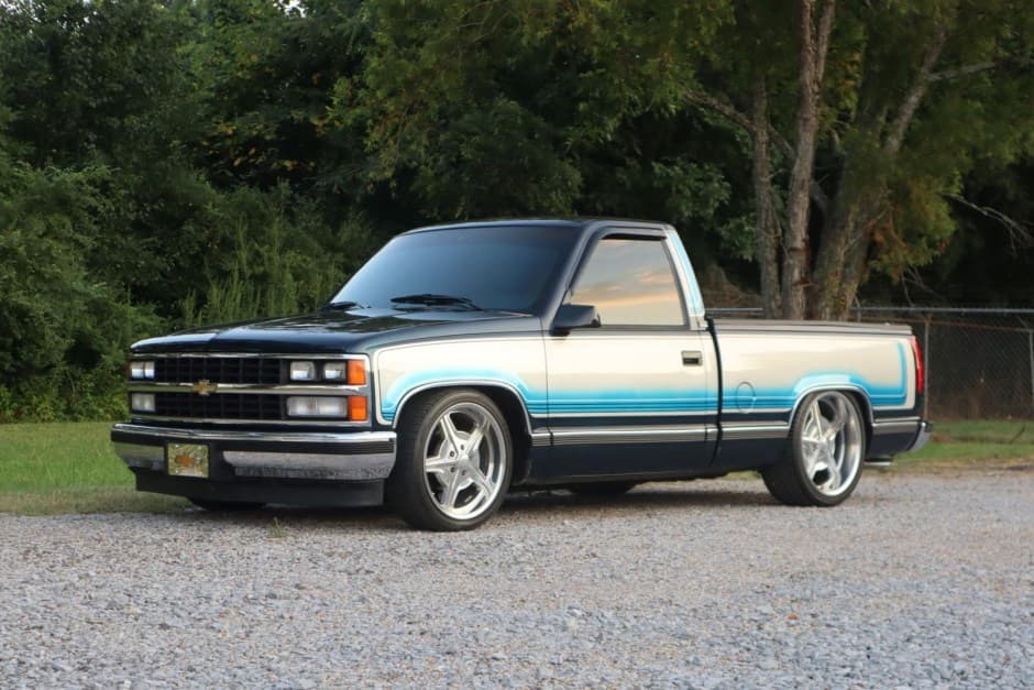 1989 Chevrolet C/K GMT400 (1988-2002) sold for $16,850